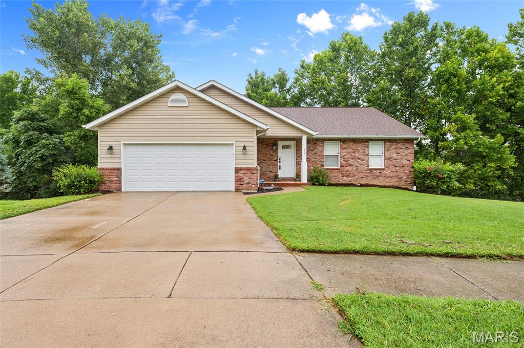 3 Bedroom, 1,512 sq. feet 12 Summit Trail Court Collinsville, IL