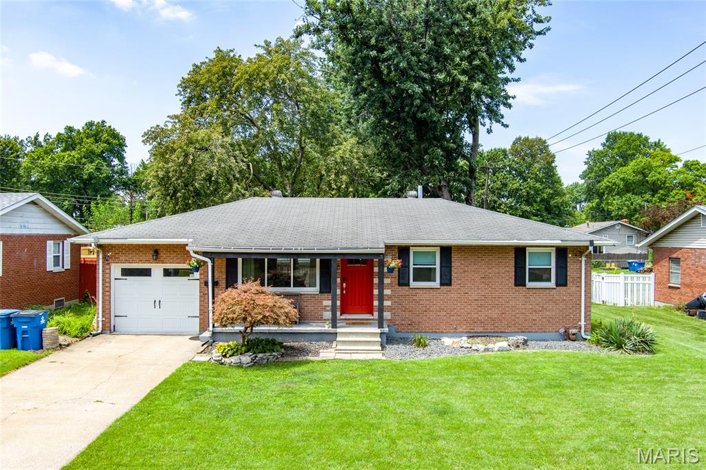 3 Bedroom, 1,026 sq. feet 3241 Colgate Place Granite City, IL