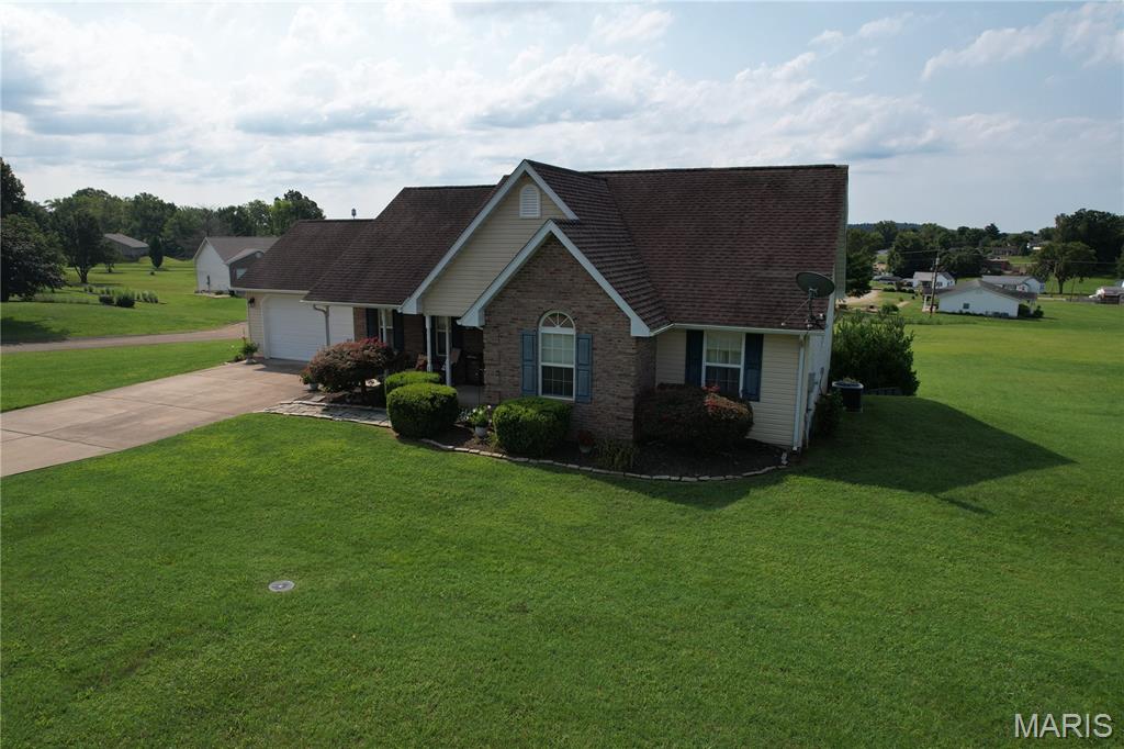 3 Bedroom, 1,546 sq. feet 103 Azalea Drive Fredericktown, MO