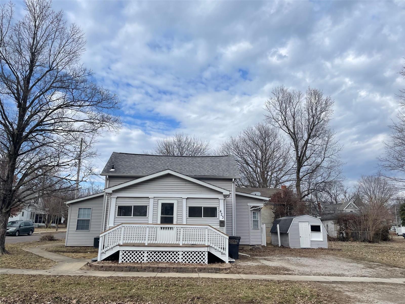 3 Bedroom, 1,653 sq. feet 423 Harris Avenue Greenville, IL