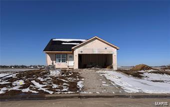 3 Bedroom, 1,350 sq. feet 233 Patriots Drive Bethalto, IL