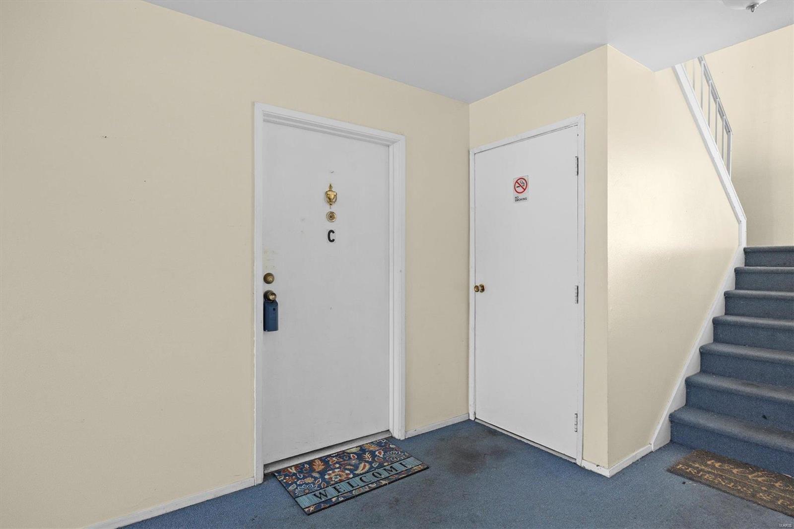 2 Bedroom, 987 sq. feet 1049 Lafayette Court Collinsville, IL