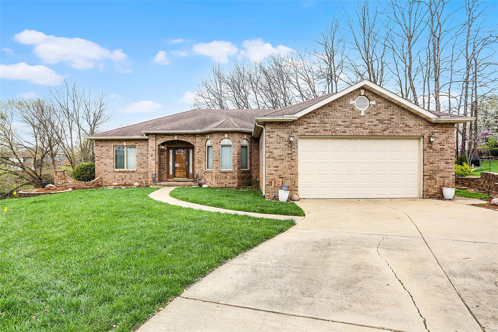 3 Bedroom, 3,462 sq. feet 3 Ramsgate  Collinsville, IL