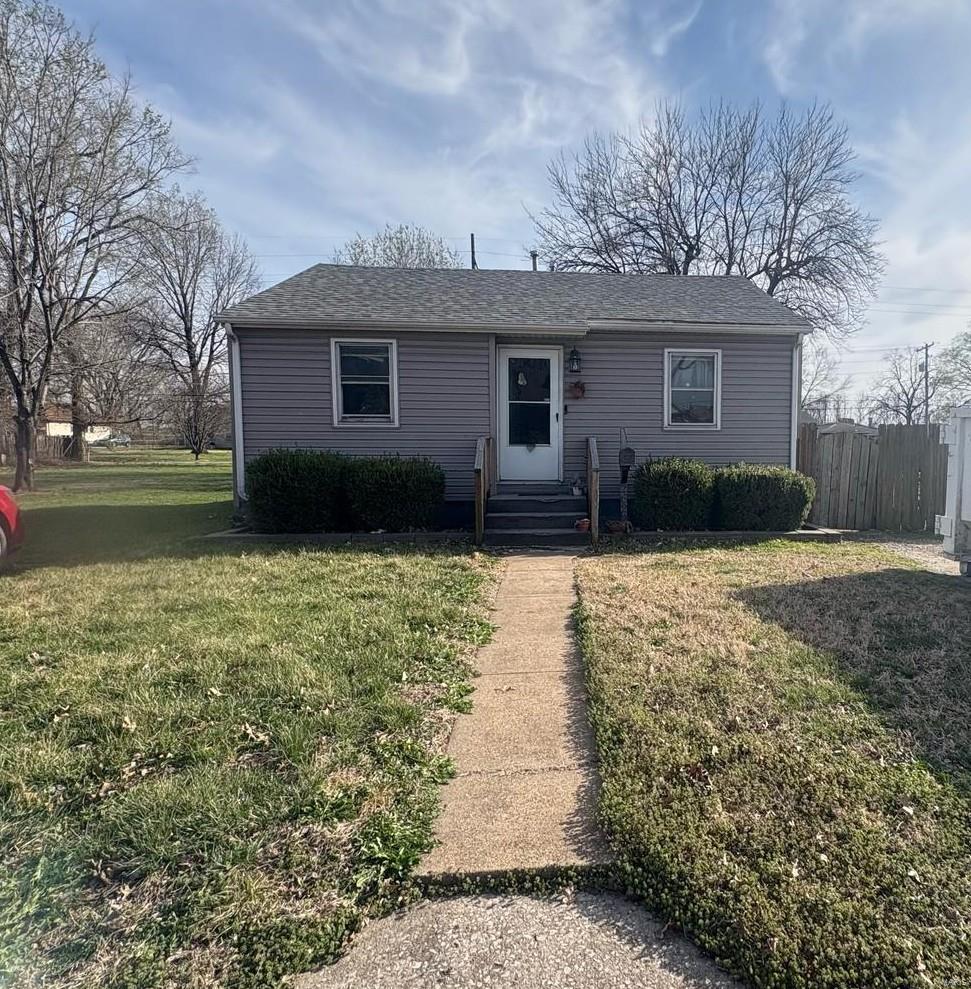 2 Bedroom,  2622 Lincoln Avenue Granite City, IL