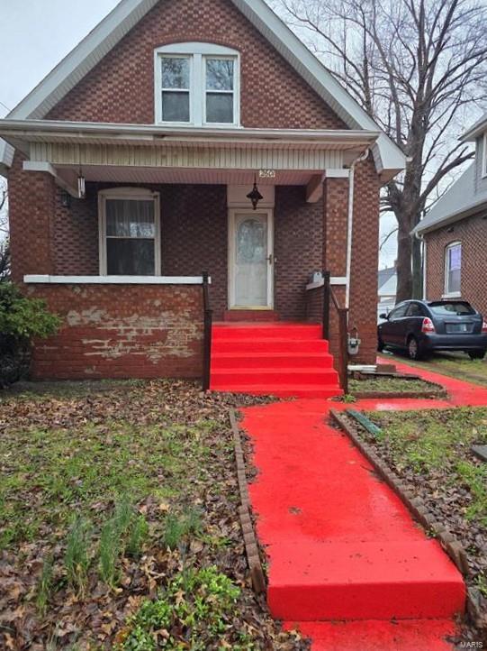 2 Bedroom, 1,309 sq. feet 2601 Iowa Street Granite City, IL