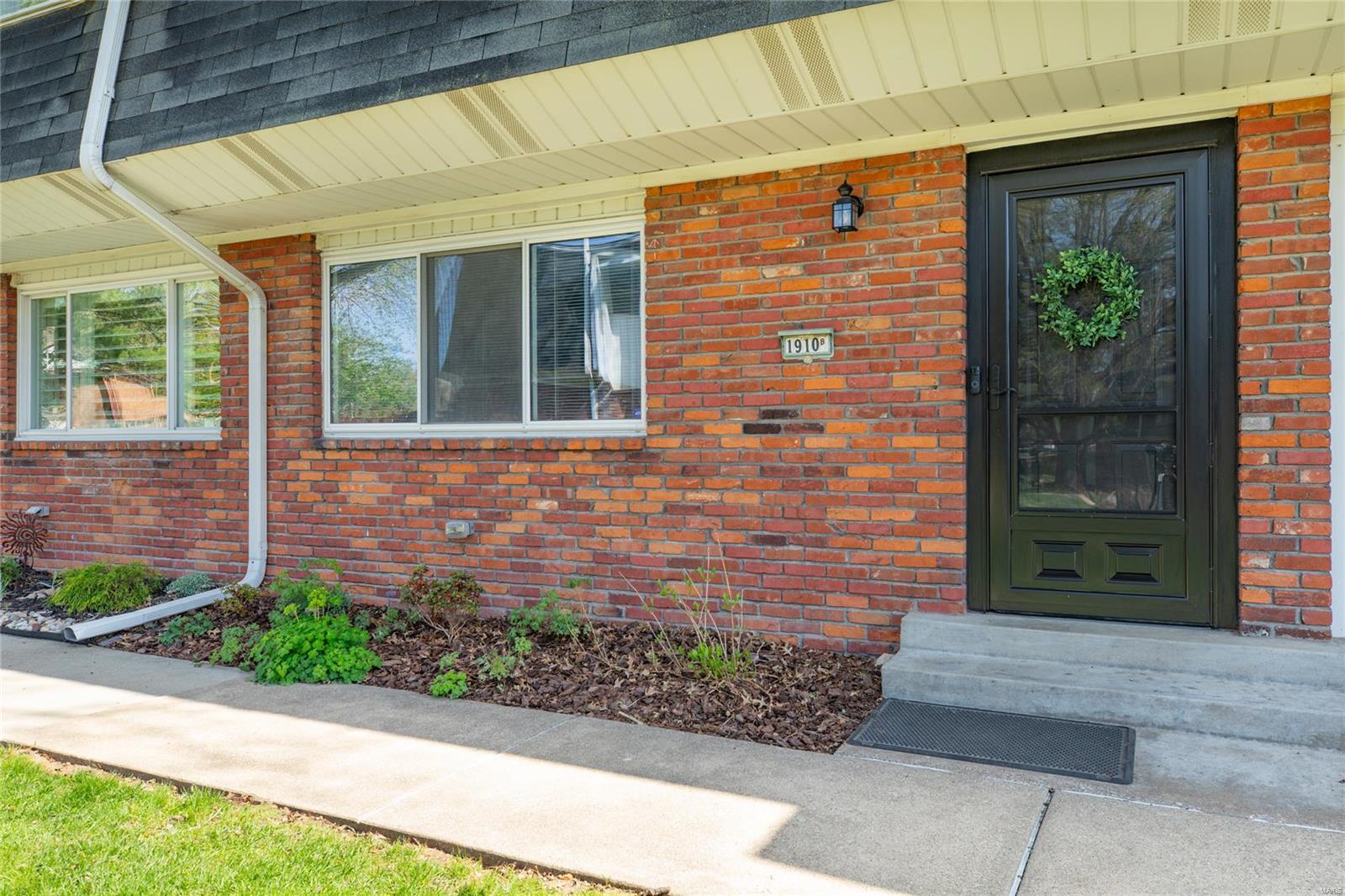 3 Bedroom, 1,280 sq. feet 1910 Delmar  Godfrey, IL