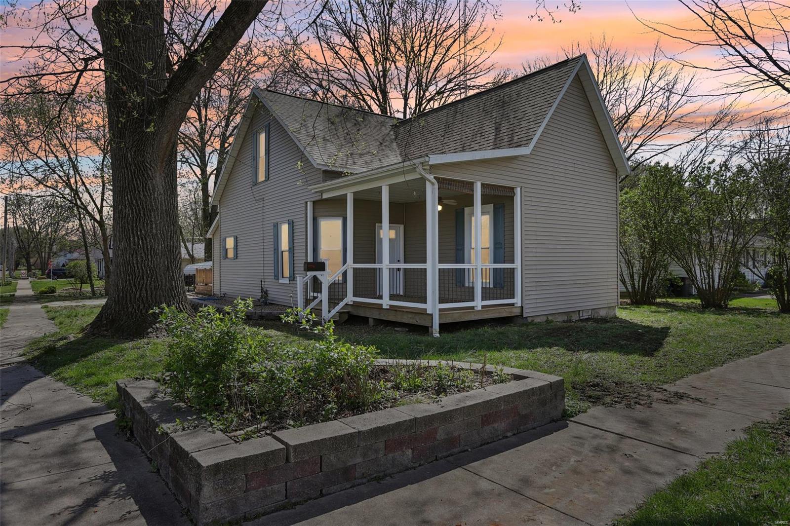 3 Bedroom,  402 Winter Avenue Greenville, IL