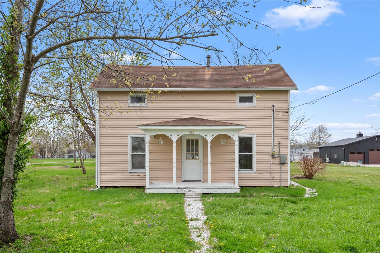 3 Bedroom,  420 Kell Street Worden, IL