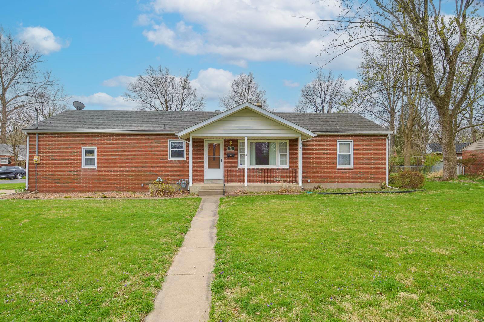 3 Bedroom, 1,248 sq. feet 28 Washington Place Edwardsville, IL