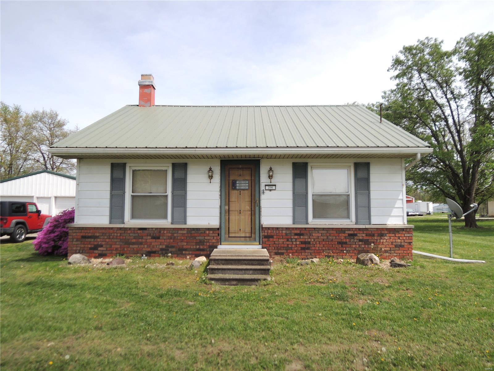 2 Bedroom, 1,993 sq. feet 206 Church Street Mulberry Grove, IL