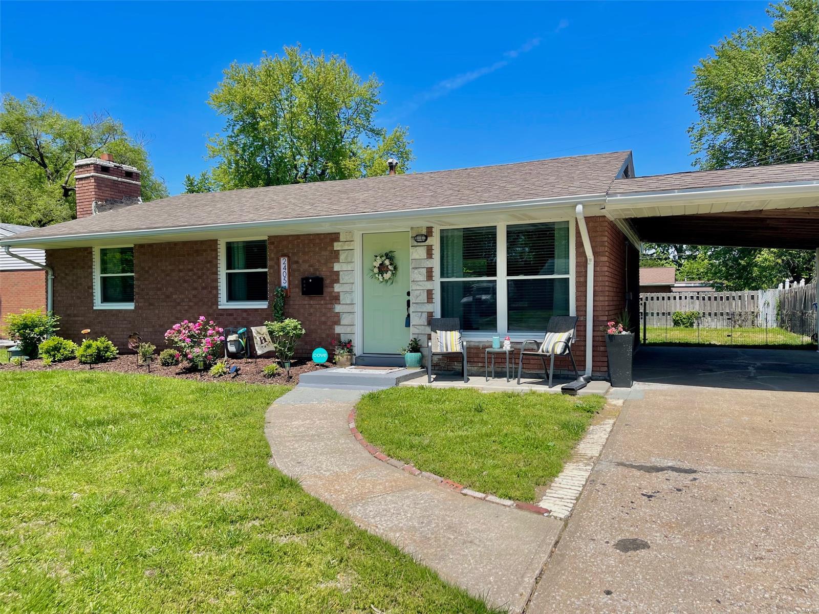 3 Bedroom, 930 sq. feet 2405 Kilarney Drive Granite City, IL