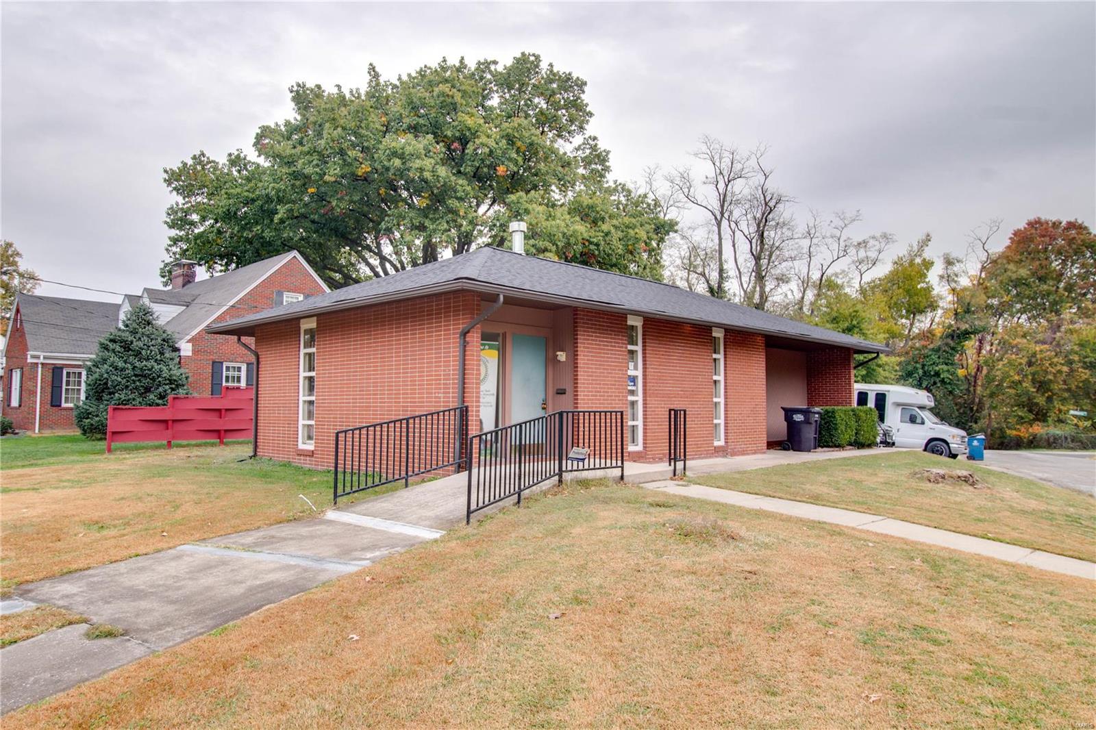 2 Bedroom,  2201 State Street Alton, IL