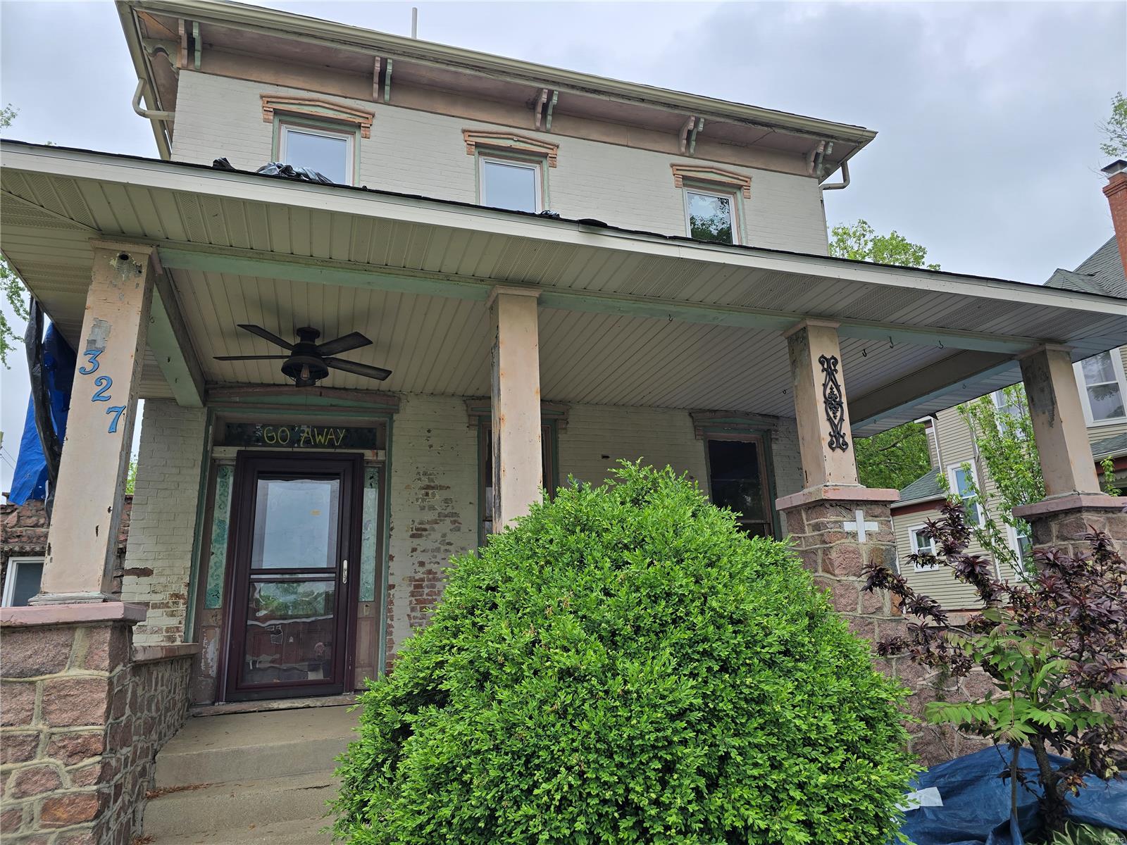 3 Bedroom, 1,540 sq. feet 327 3rd Street Greenville, IL